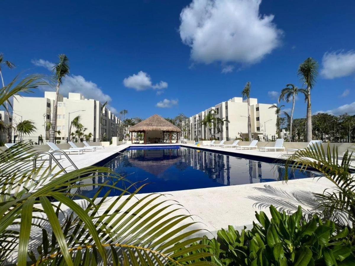 Apartment Hippie Artisan Jungle Flat Pool *