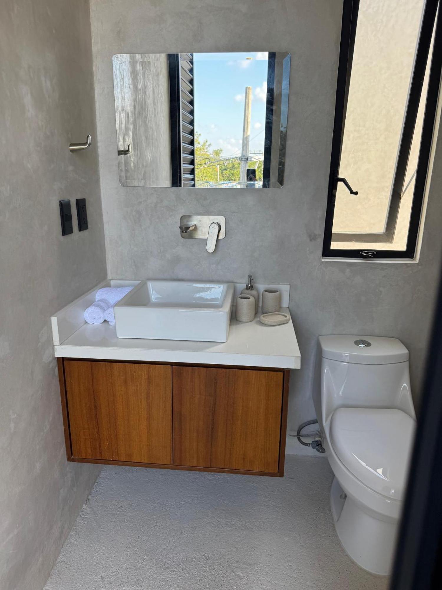 Modern And Luxury With 2 Private Pools In *