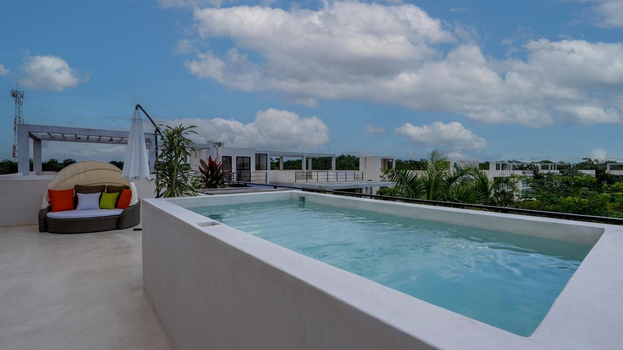 Penthouse With Private Pool, Rooftop, And Stunning Views Apartment