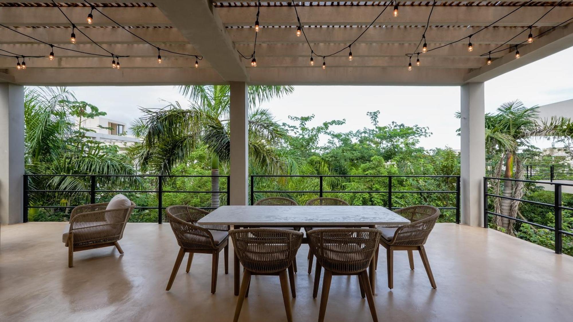 Penthouse With Private Pool, Rooftop, And Stunning Views Apartment *