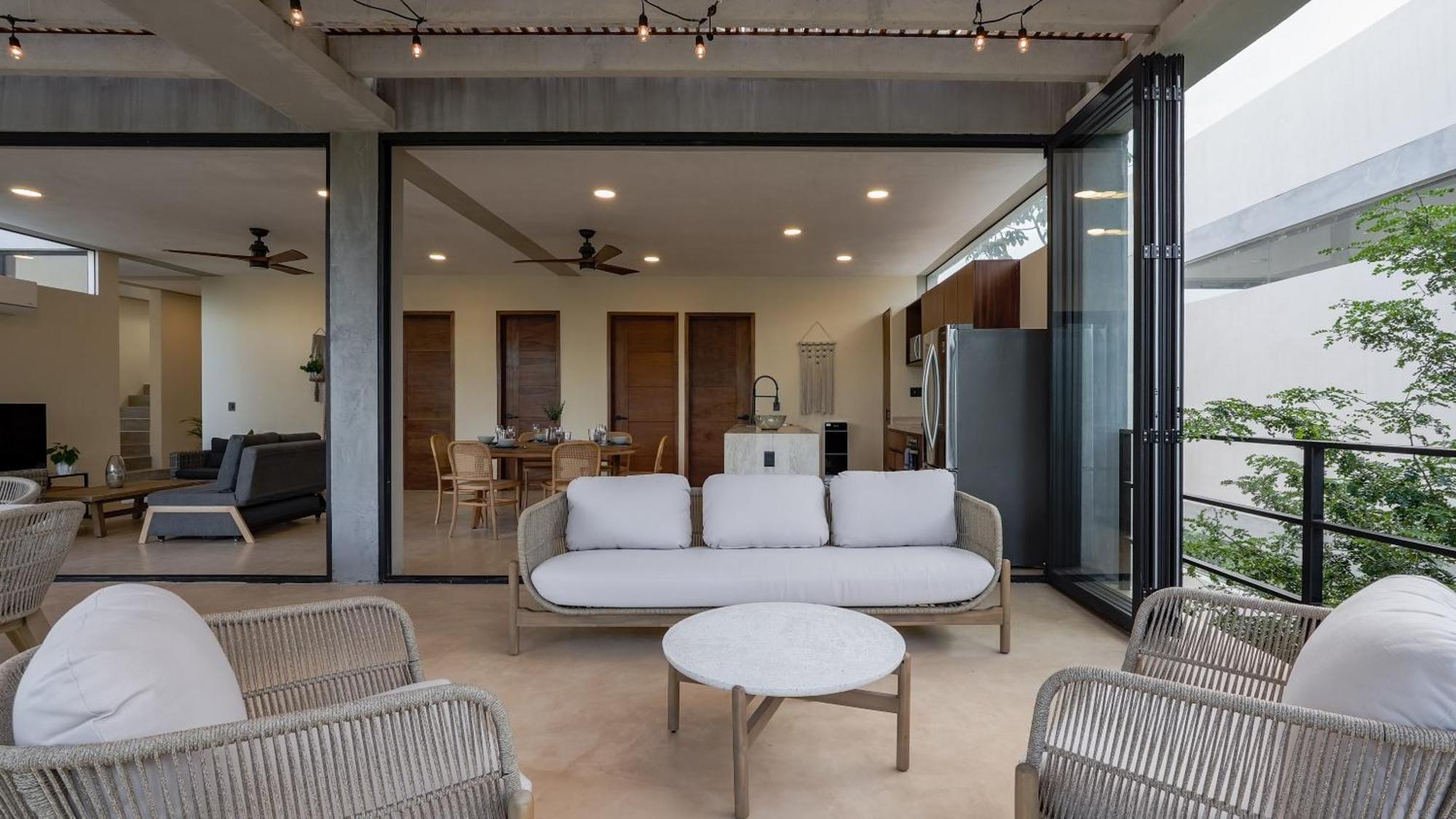 Apartment Penthouse With Private Pool, Rooftop, And Stunning Views *