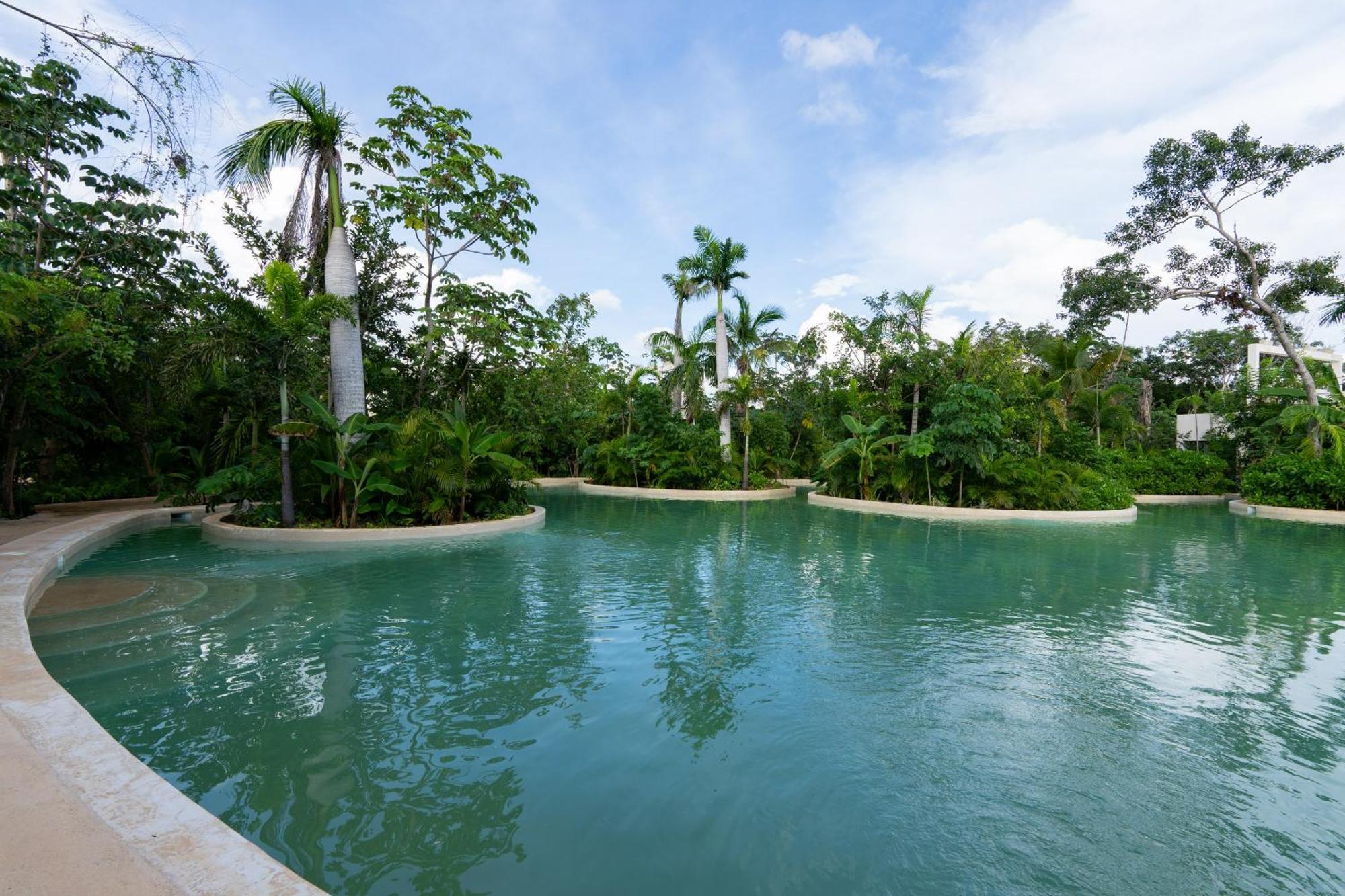 Penthouse With Private Pool, Rooftop, And Stunning Views *