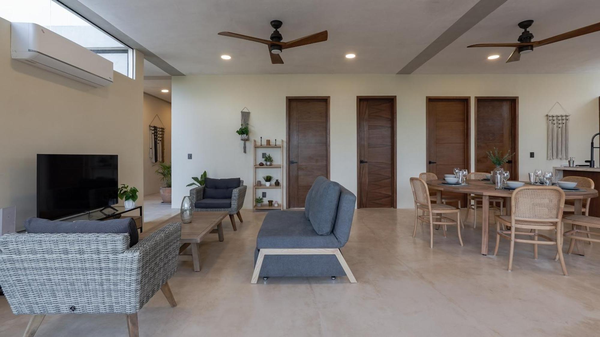 Penthouse With Private Pool, Rooftop, And Stunning Views Apartment *