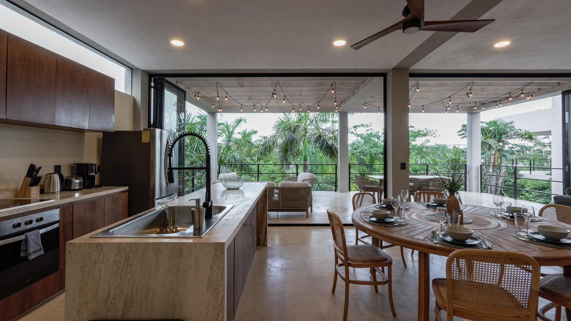 Apartment Penthouse With Private Pool, Rooftop, And Stunning Views