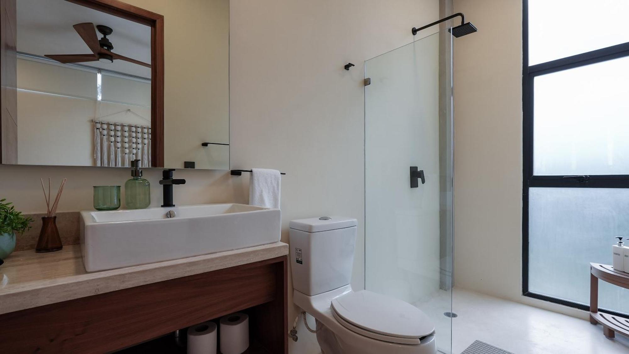 Penthouse With Private Pool, Rooftop, And Stunning Views