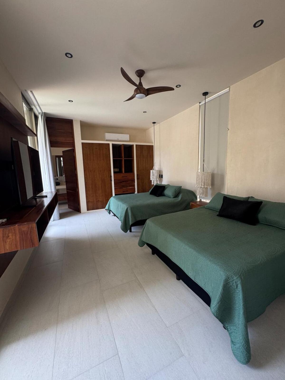 Erze 4 Bedrooms And Private Pool Villa *