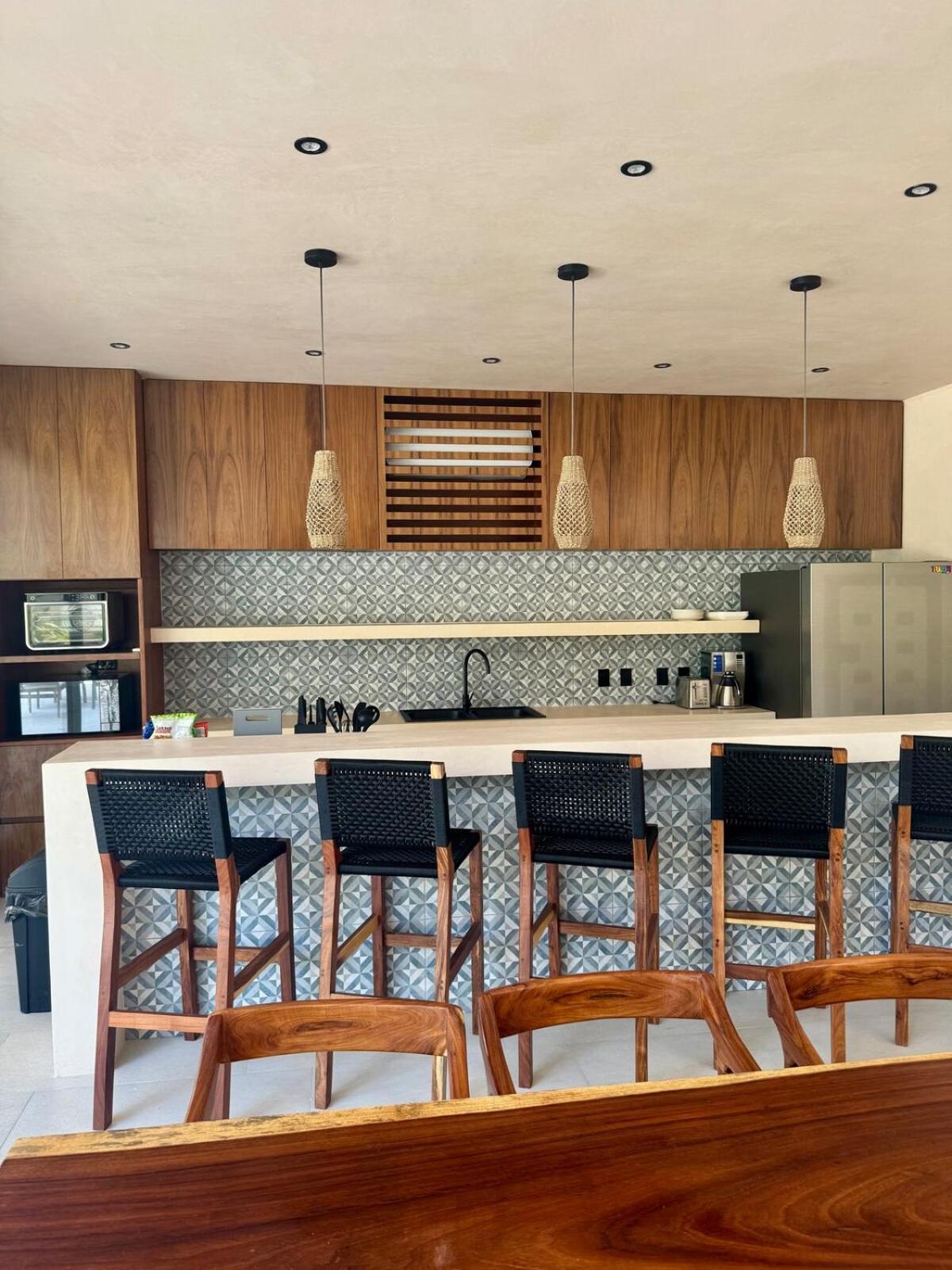 Erze 4 Bedrooms And Private Pool Villa