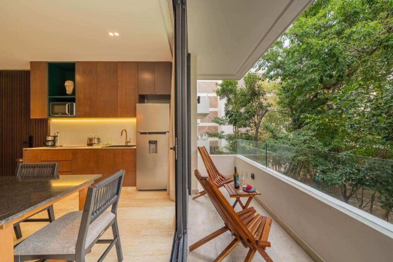 203 2 Bedroom Live The Paradise Exclusive Retreat Apartment *