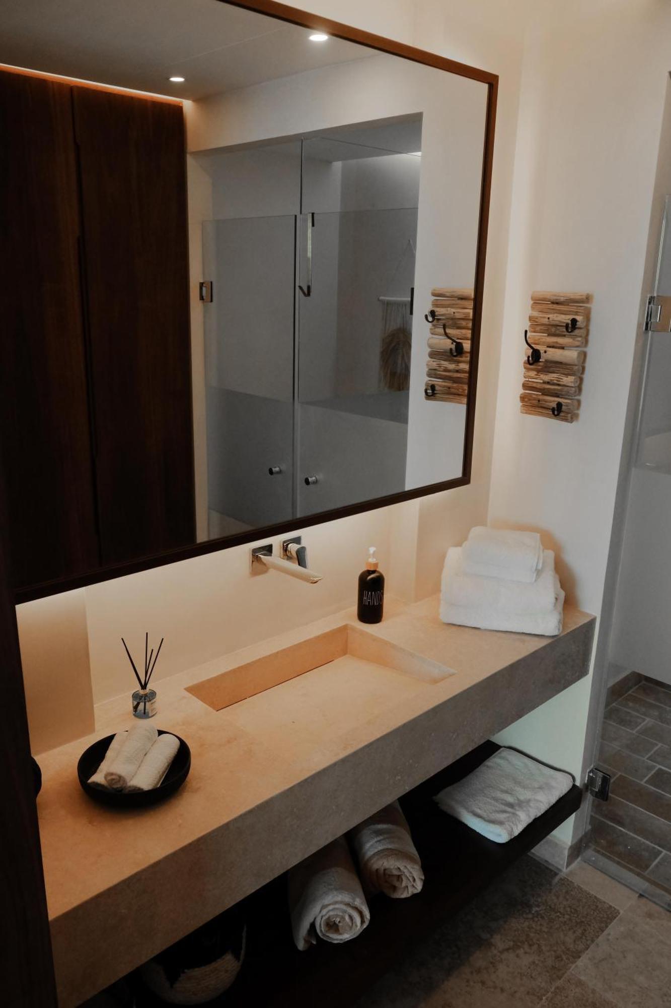 Kaoba Oceanfront Residences Apartment *