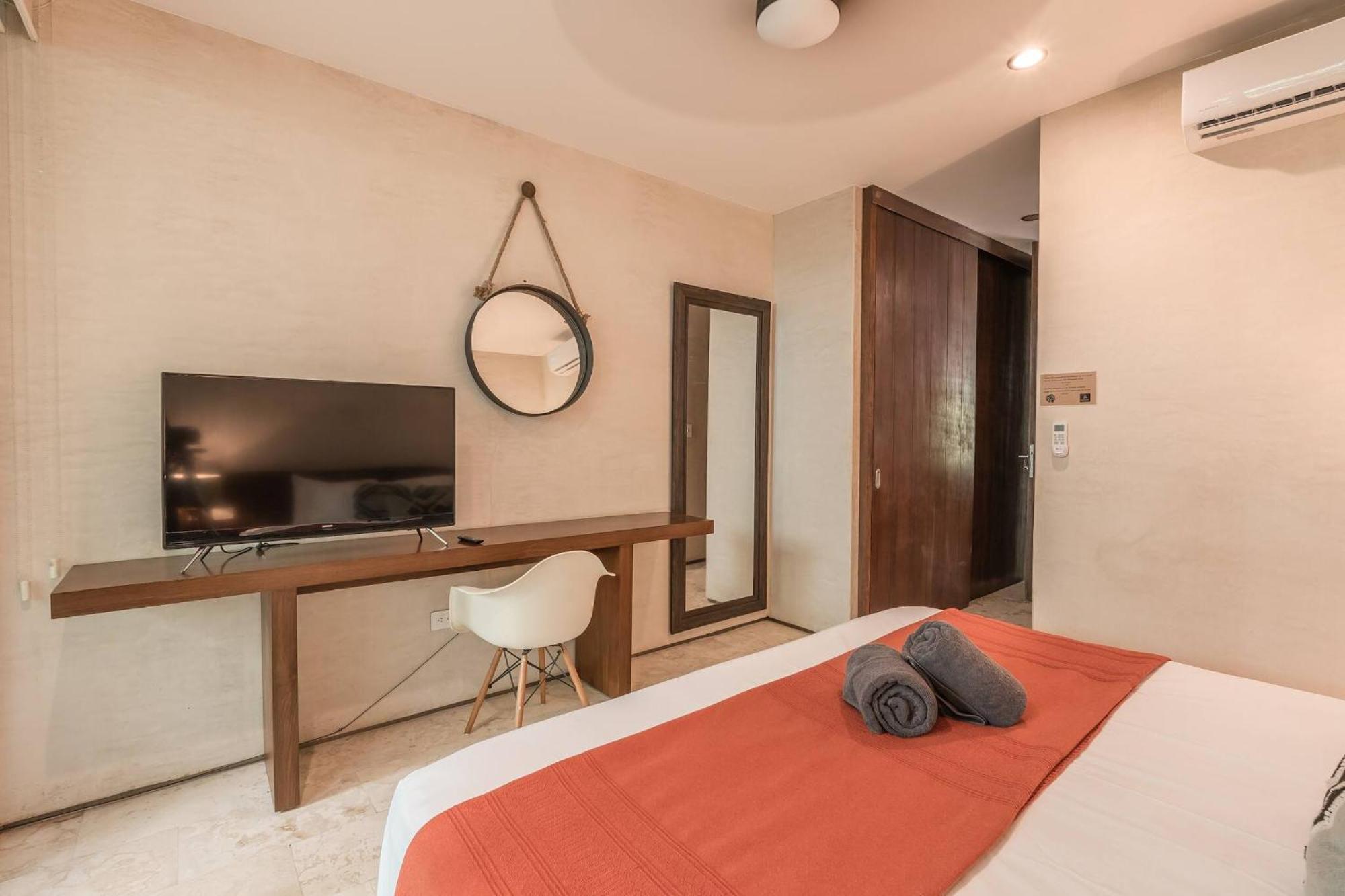 Apartment Monet - Free Pass & Private Pool & 24hrs Security *