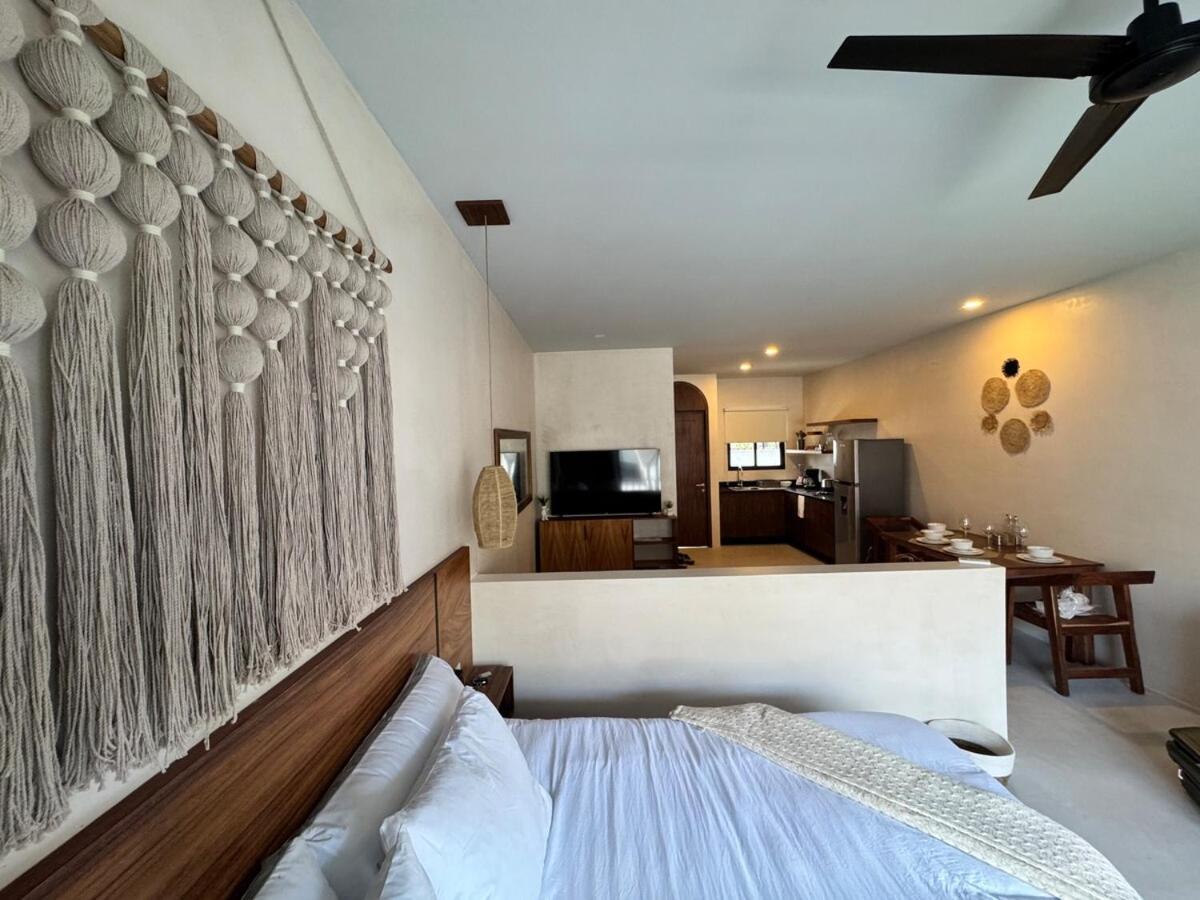 Jungle Loft With Pool And Rooftop Near And Cenotes And Dowtown! Fast Wifi! Perfect For Expats