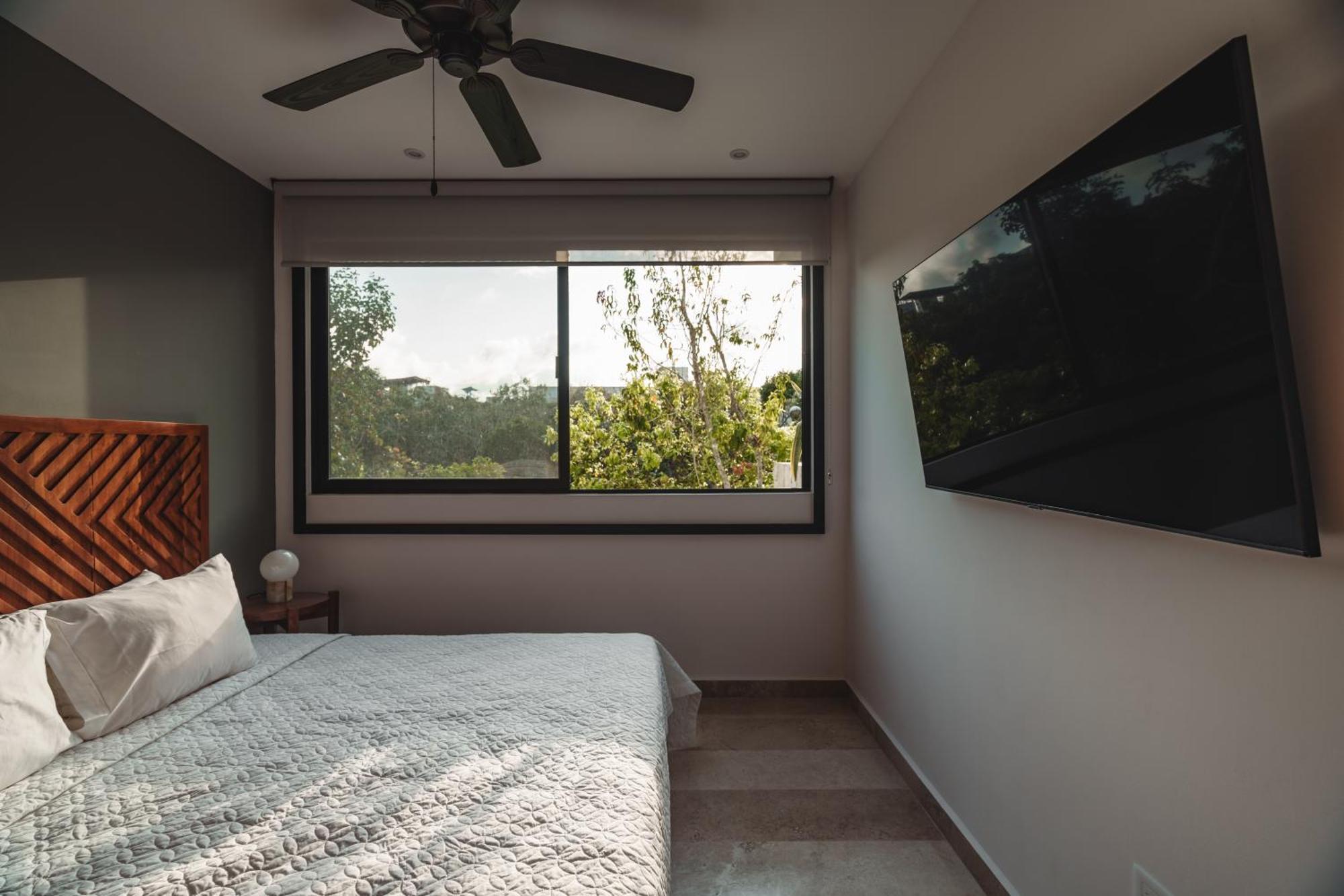 With Rooftop Pool, Gym, Coworking, Cinema Apartment *