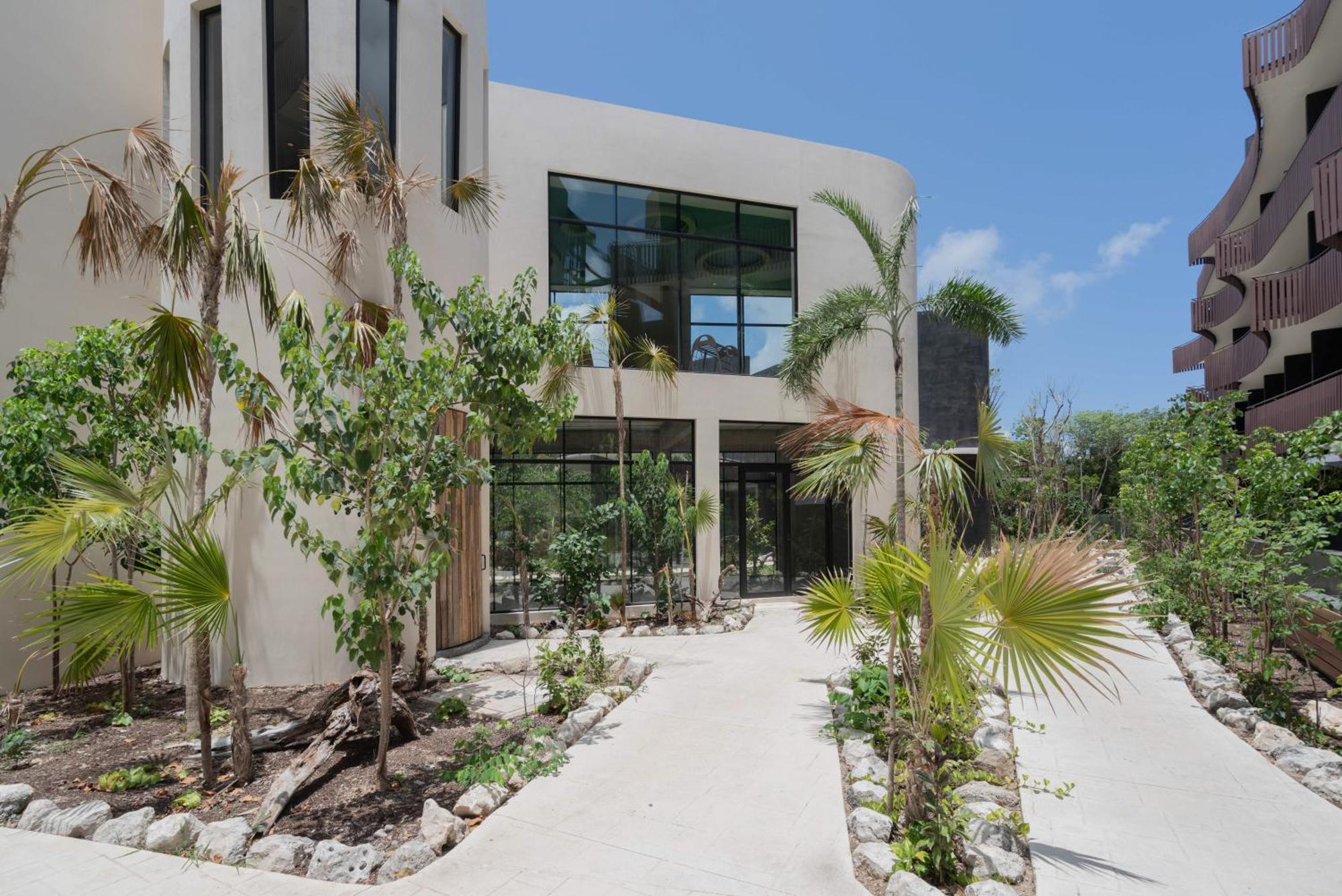 Amira District Apartment *