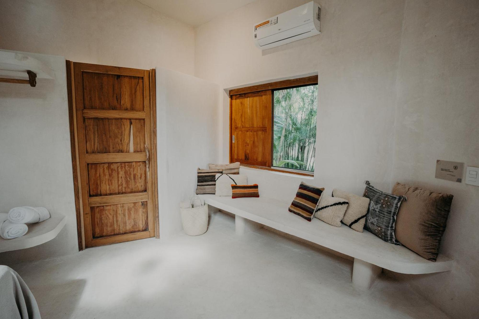 Sacred Hideaways Hotel *