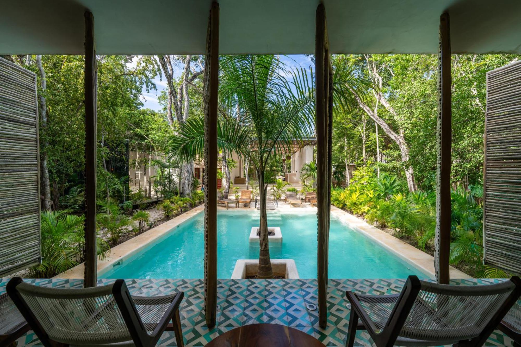 Chay Glass Jungle House Apartment Tulum