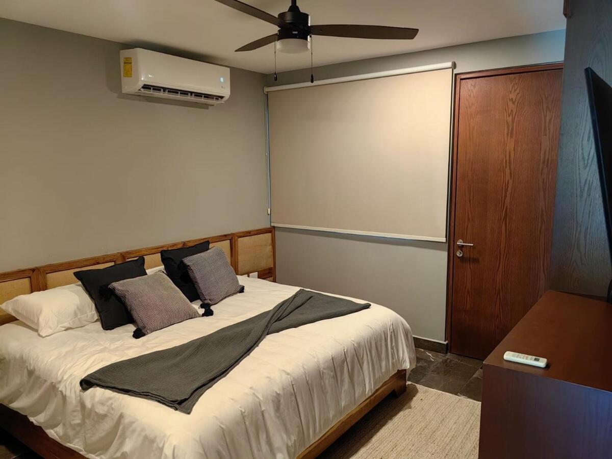 Apartment Paramar Black En *