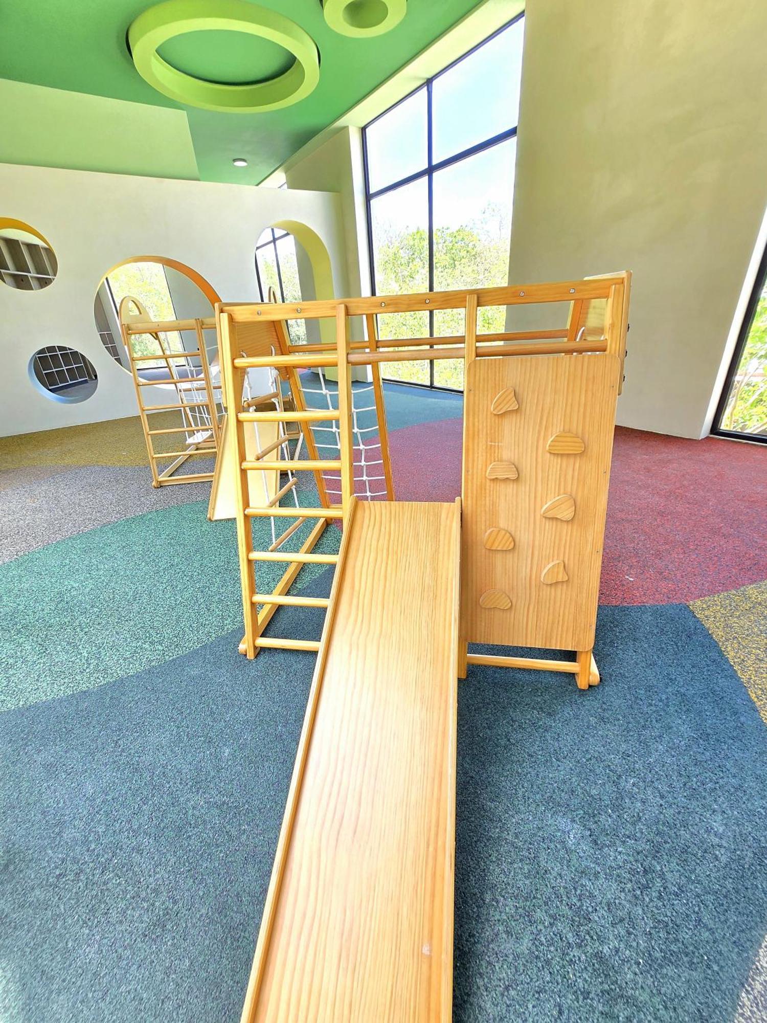 Escape - Private Tub, Free Bikes & Apartment