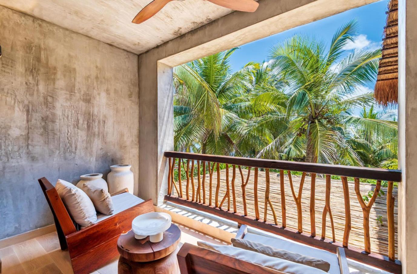 Beachfront Tankah 3 For 18 Guests! Villa