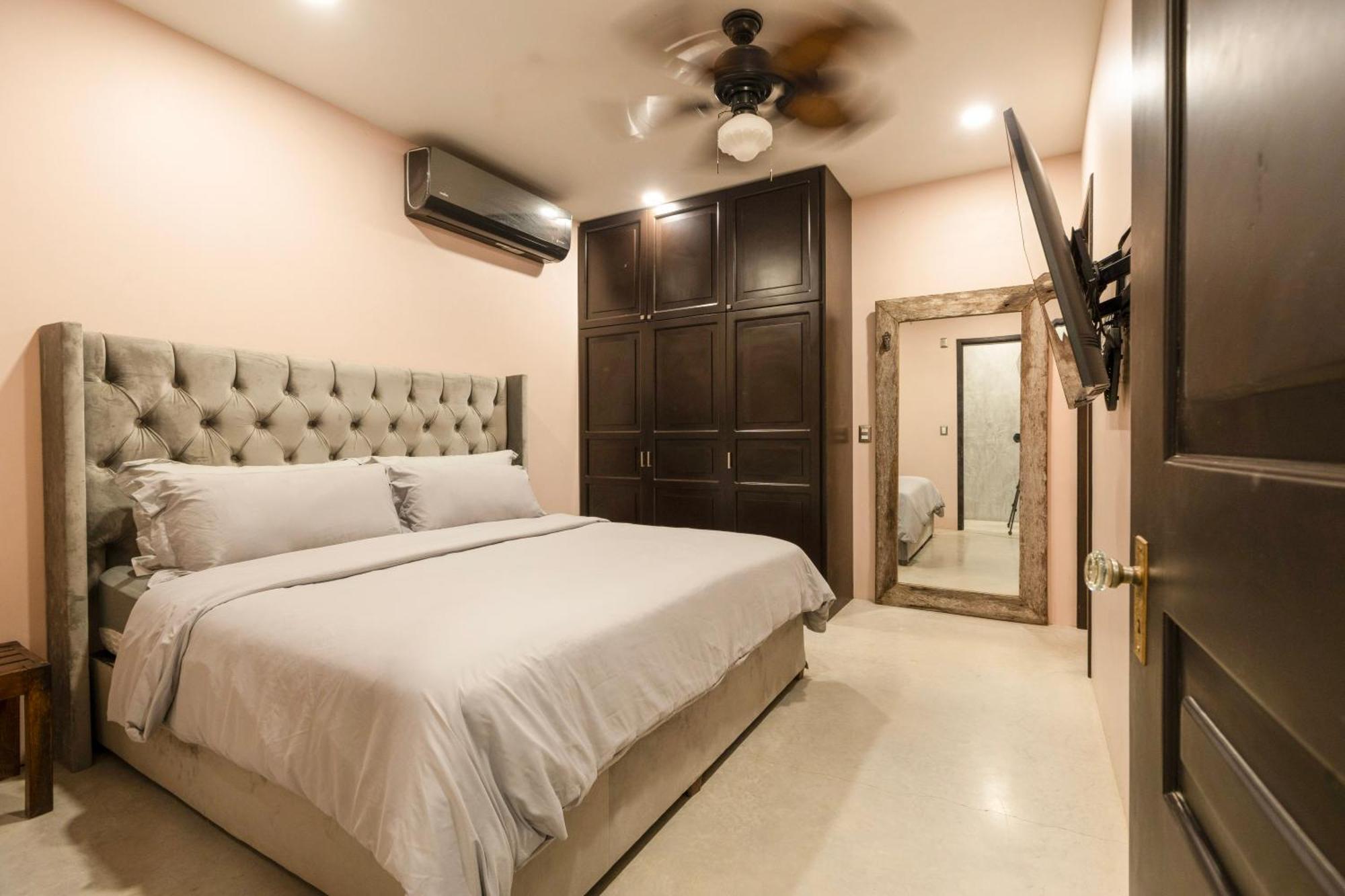 Villa Casa Halo - Mansion, Nightclub, Pool, Sonos, Gated, Staff *