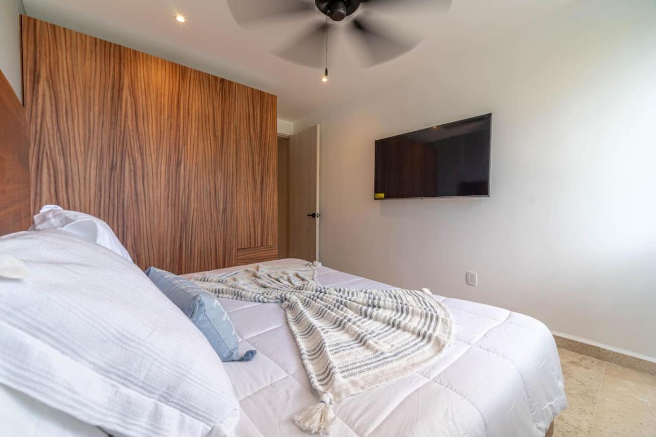 Lux 2 Bd Corner W Swim Up Pool Aldea Zama Tulum