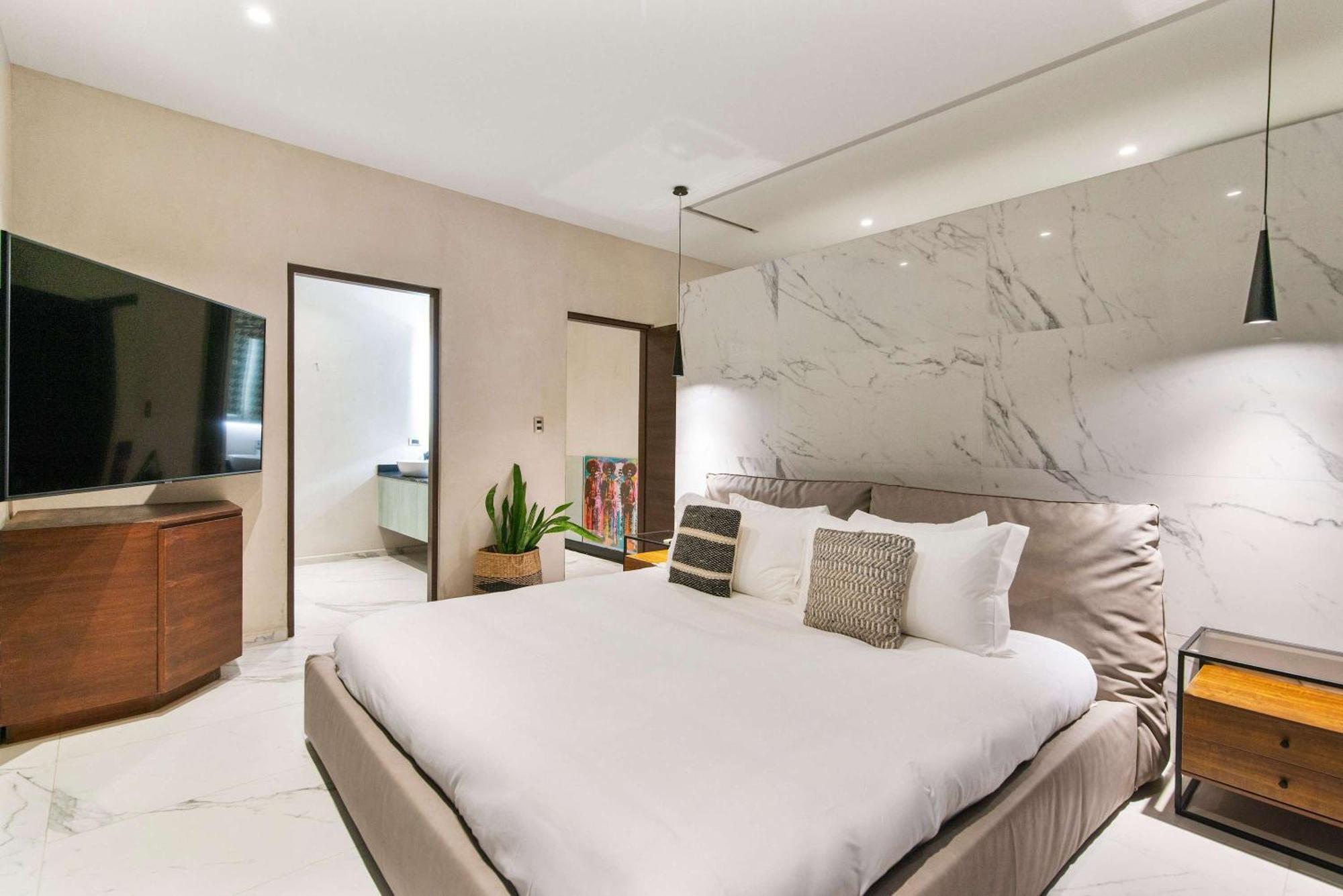 3br - Private Lounge Pool - Luum Zama Apartment *