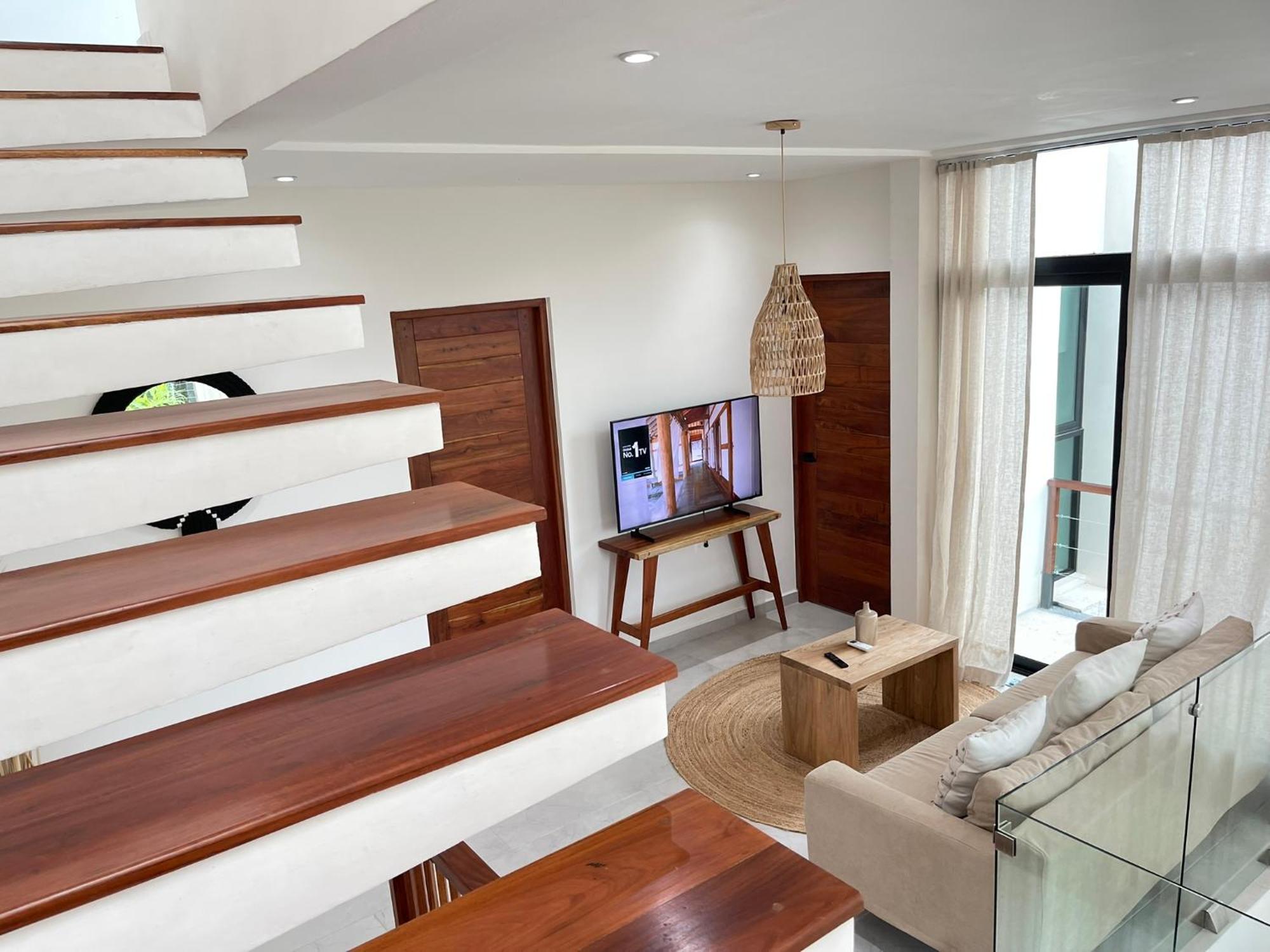 Villa Yellowbird *