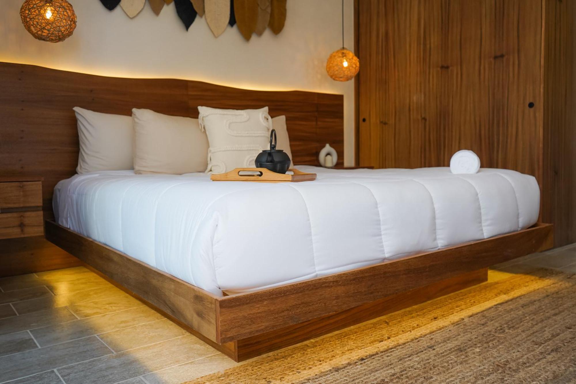 Otonomus Aparthotel Tulum