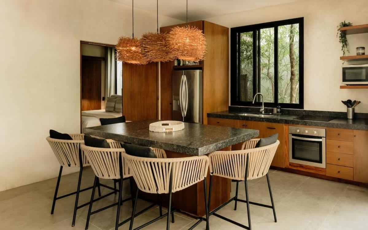 Villa Lux Casa Kuk 2 Pools 2 Kitchens Rooftop Oasis *