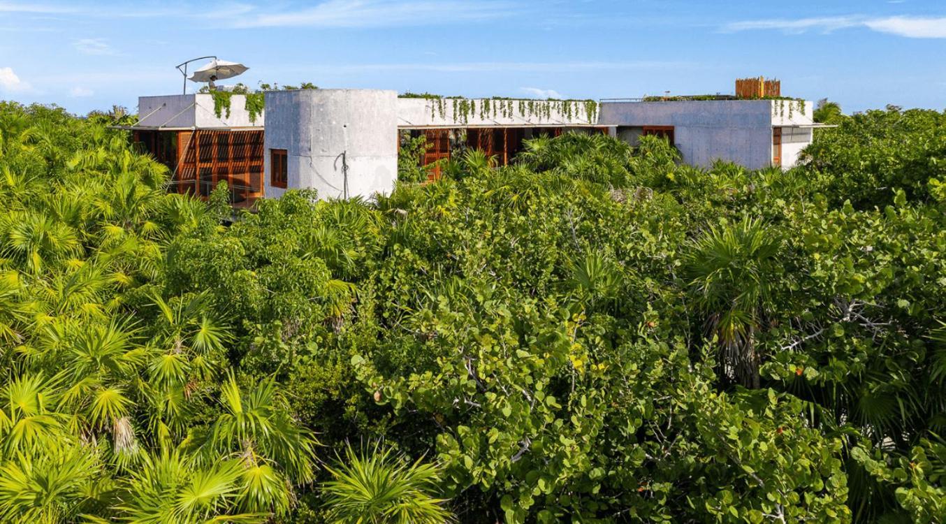 Beachfront Sian Kaan 3 *