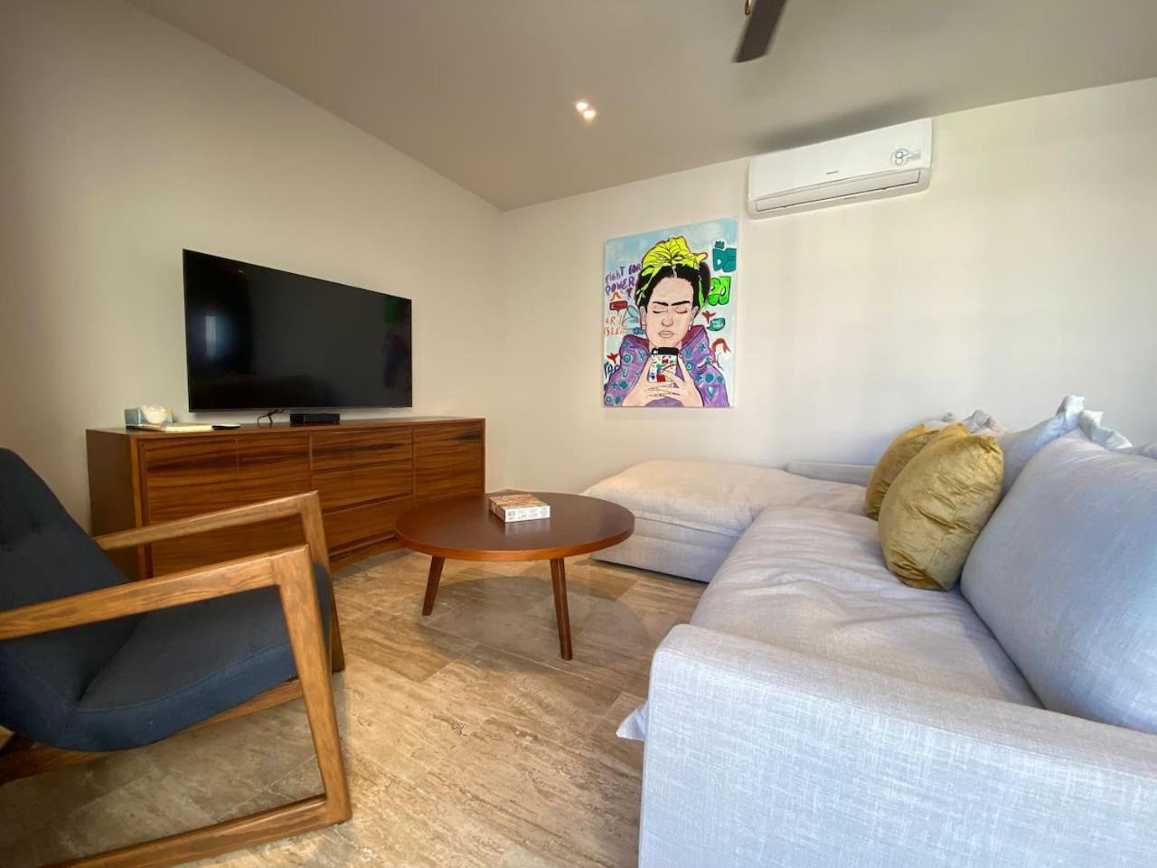 Luxe Jungle Retreat With Private Terrace & Jacuzzi In Aldea Zama