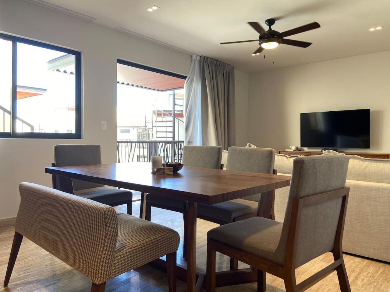 Luxe Jungle Retreat With Private Terrace & Jacuzzi In Aldea Zama Apartment