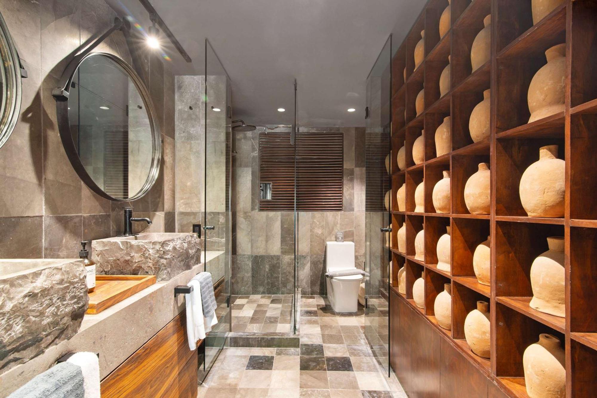 4br Design - Private Pool - Barneys Holiday home *