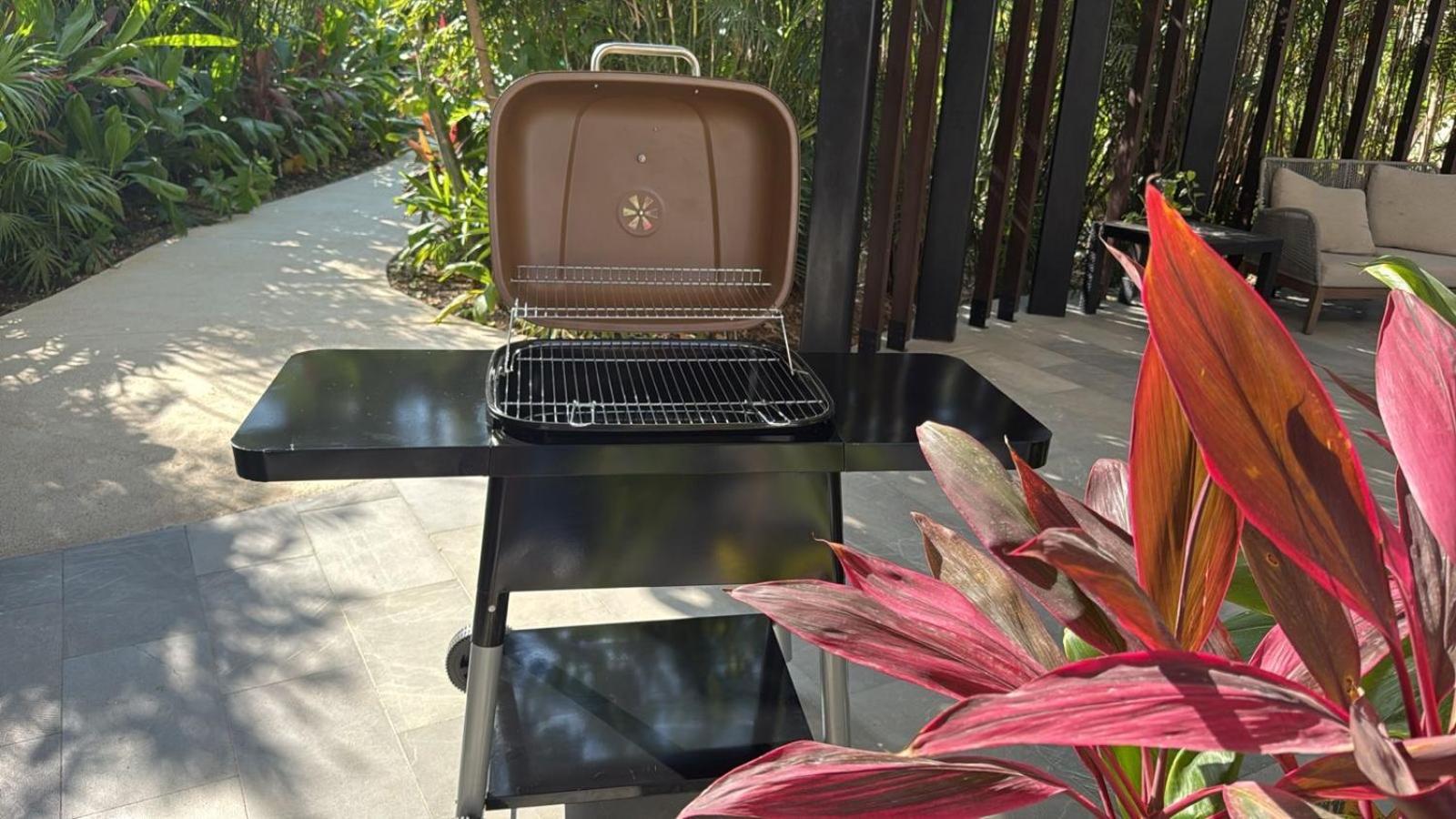 Lu'um - Free Shuttle To Club Tulum