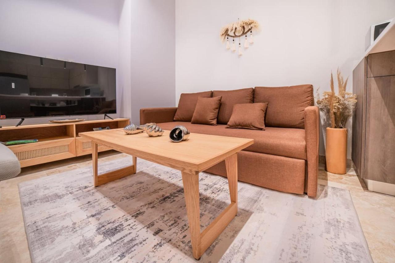 Apartment D017 Luxurious And Exclusive In Amira Distric