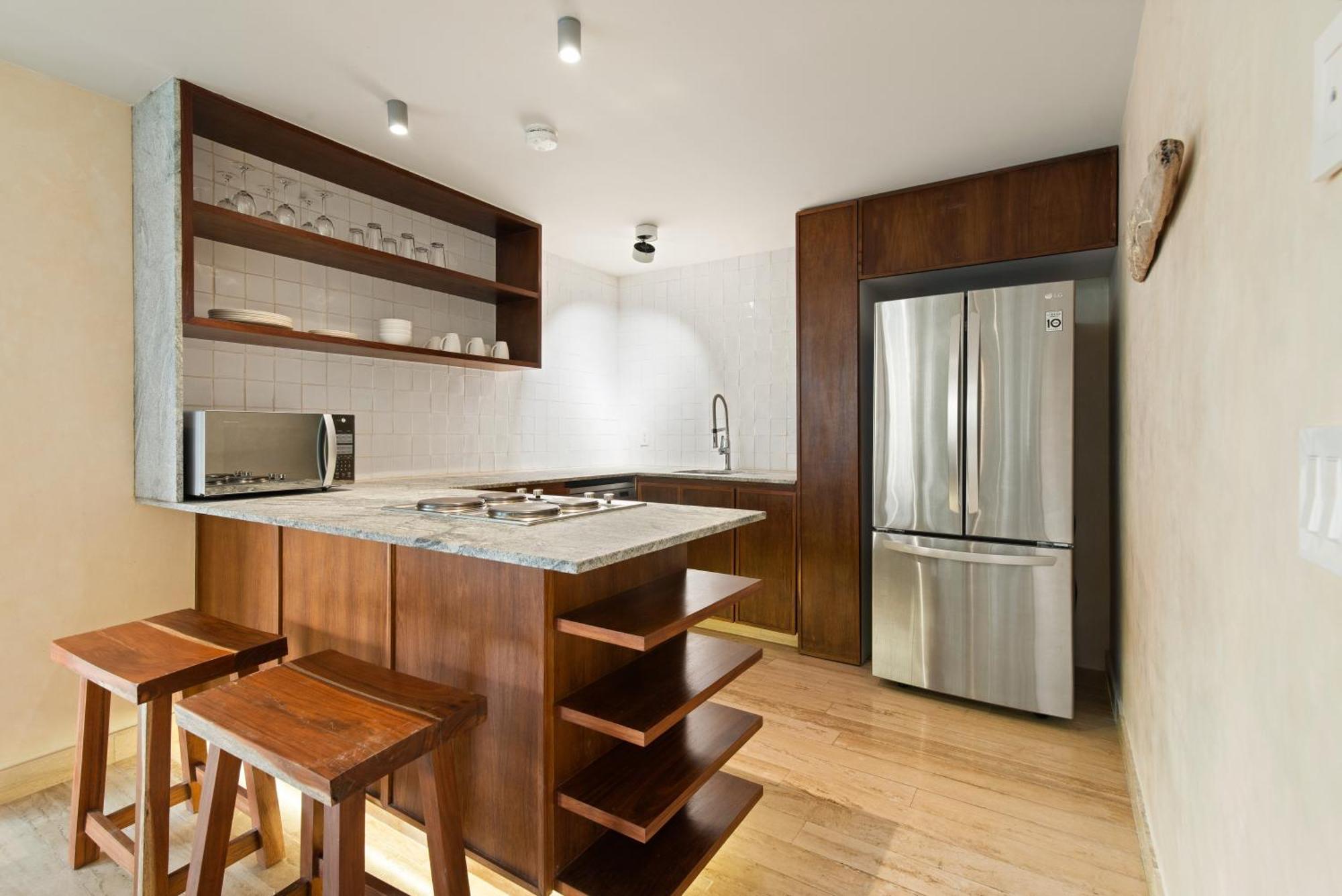 204 Hidden Gem In The Heart Of W/ Huge Private Terrace And Pool For 6 Pax Apartment