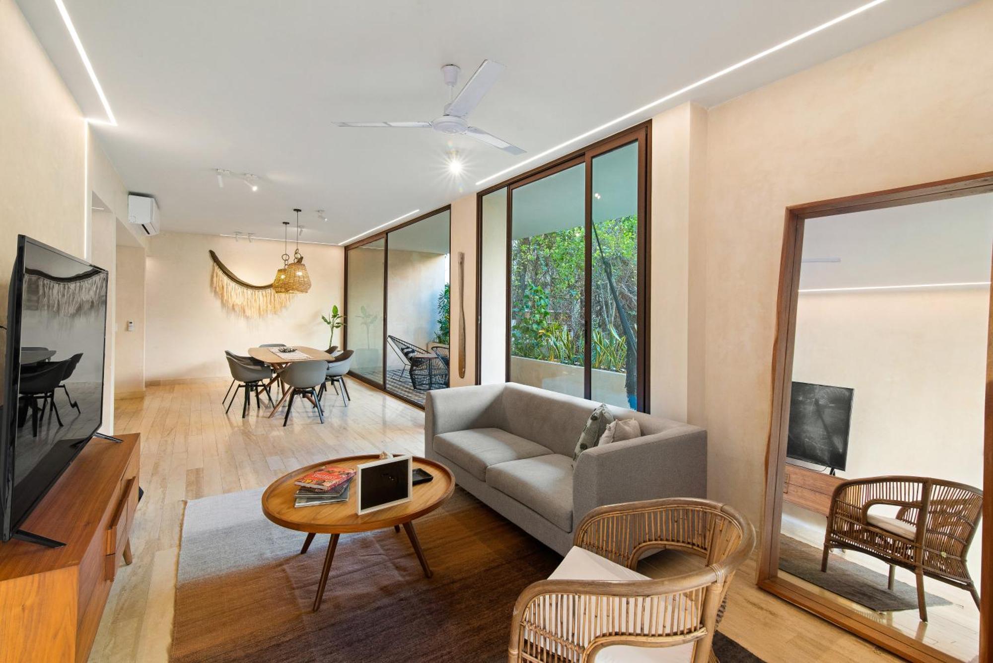 204 Hidden Gem In The Heart Of W/ Huge Private Terrace And Pool For 6 Pax Apartment *