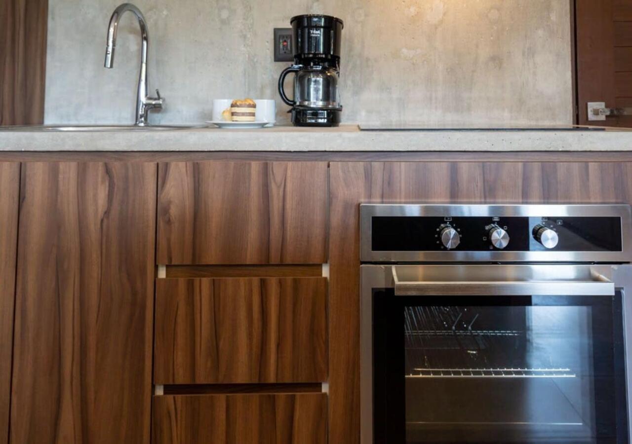 Ideal Location With Cenote Pools Gym Restaurant * Tulum