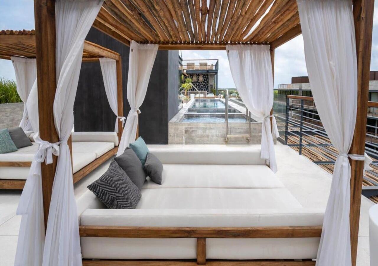 Ideal Location With Cenote Pools Gym Restaurant * Tulum