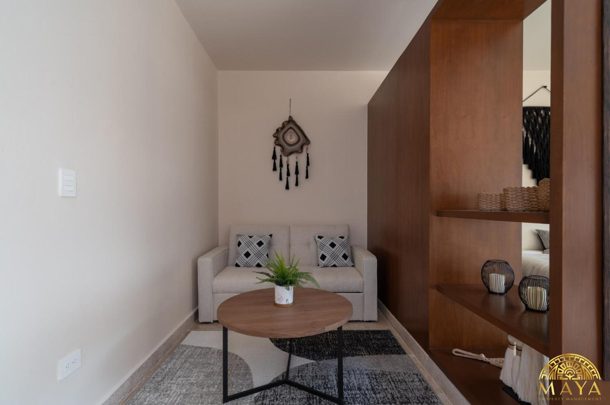 Peregrina Lux Aparthotel 3*