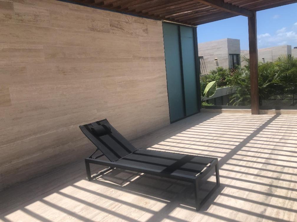 Plunge Pool Duplex Ph With Club Shuttle And Gym *