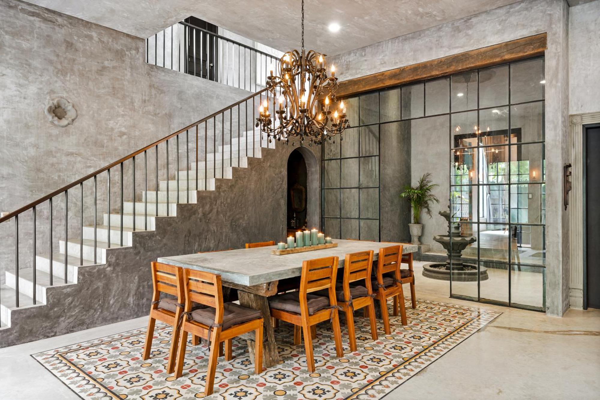 Casa Halo - Mansion, Nightclub, Pool, Sonos, Gated, Staff