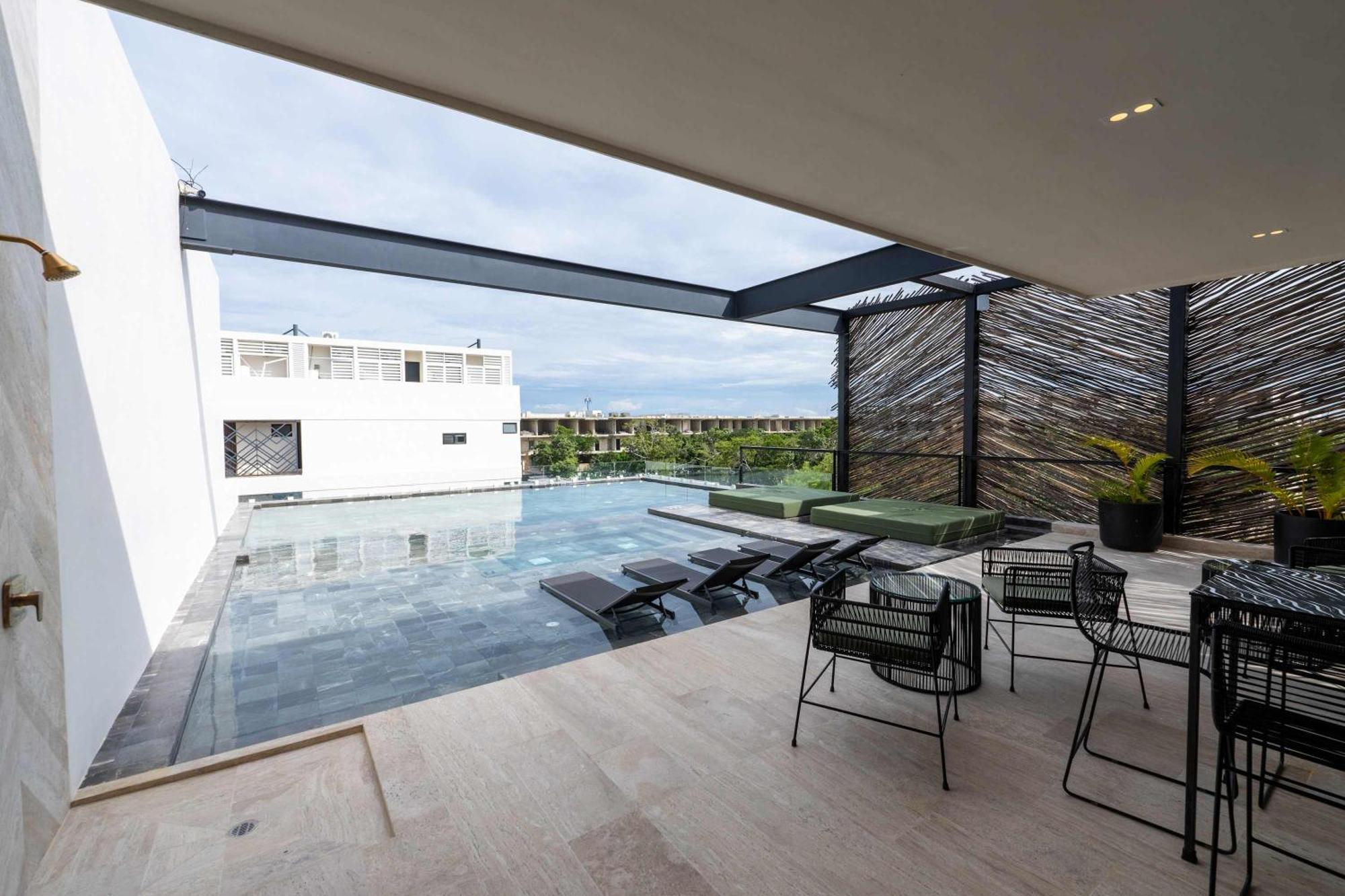 Luxury Penthouse Private Rooftop Pool Concierge