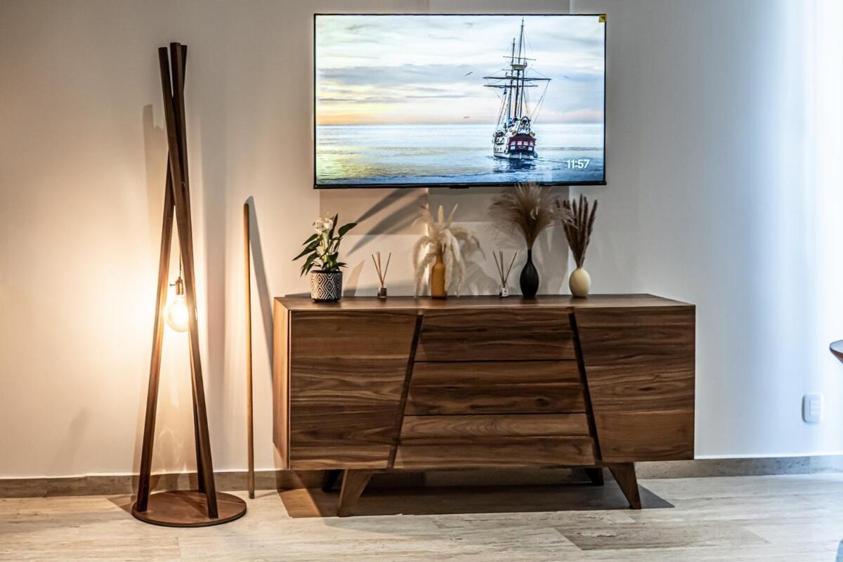 Apartamento Luxurious 6 Minutes From The *