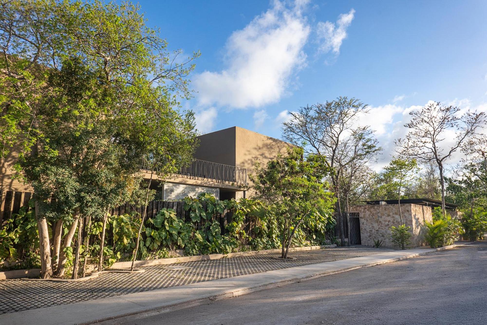 Casa Sabal - Luxury Villa, 5 Suites, Gated Community, Concierge Villa Tulum