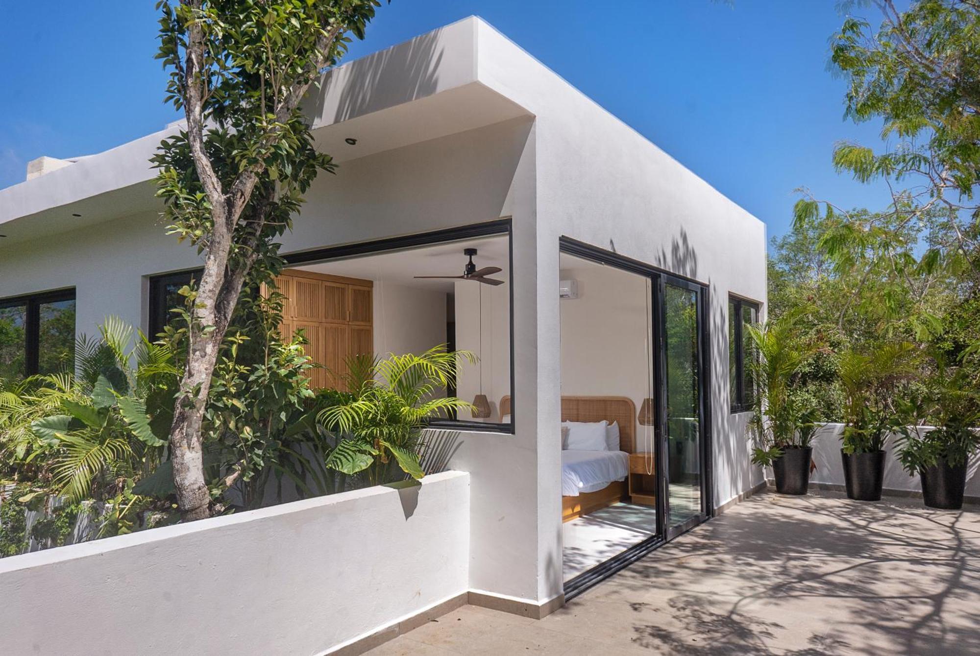 Casa Sabal - Luxury Villa, 5 Suites, Gated Community, Concierge * Tulum