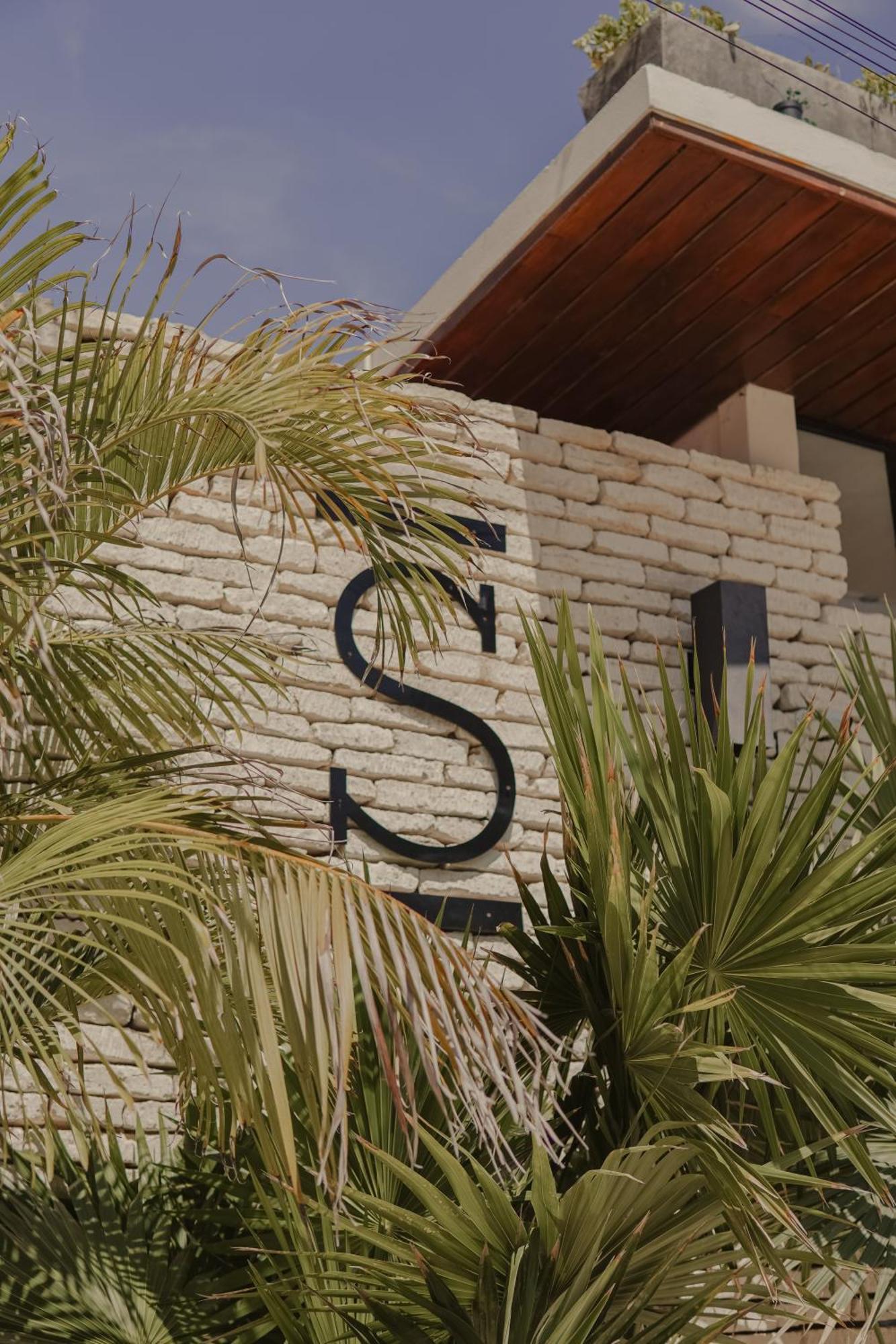 The Strabon Hotel