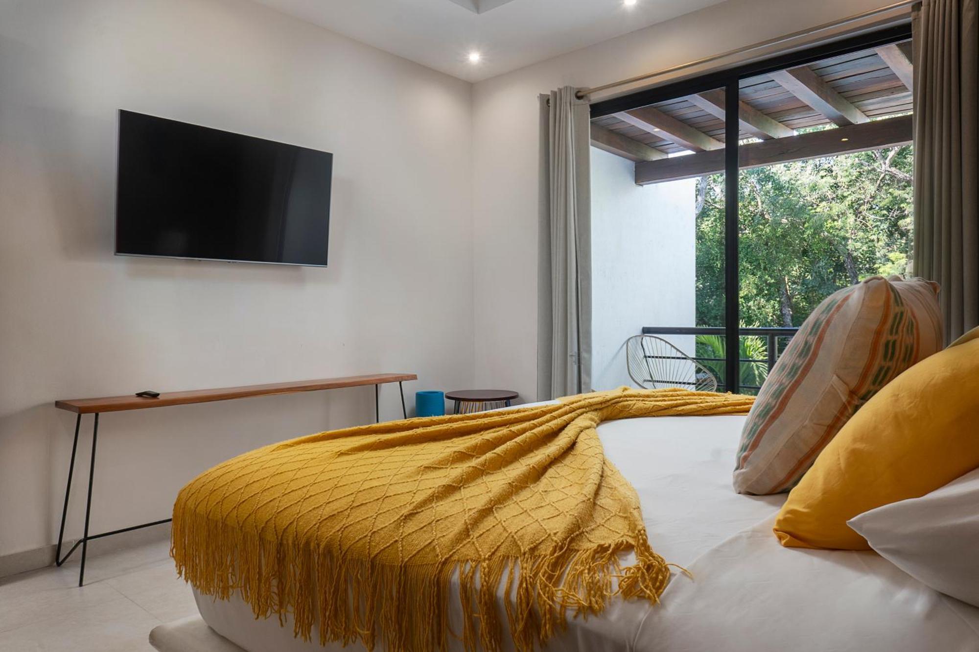 Wonderful Tropical 3br, Garden, Private Pool. *