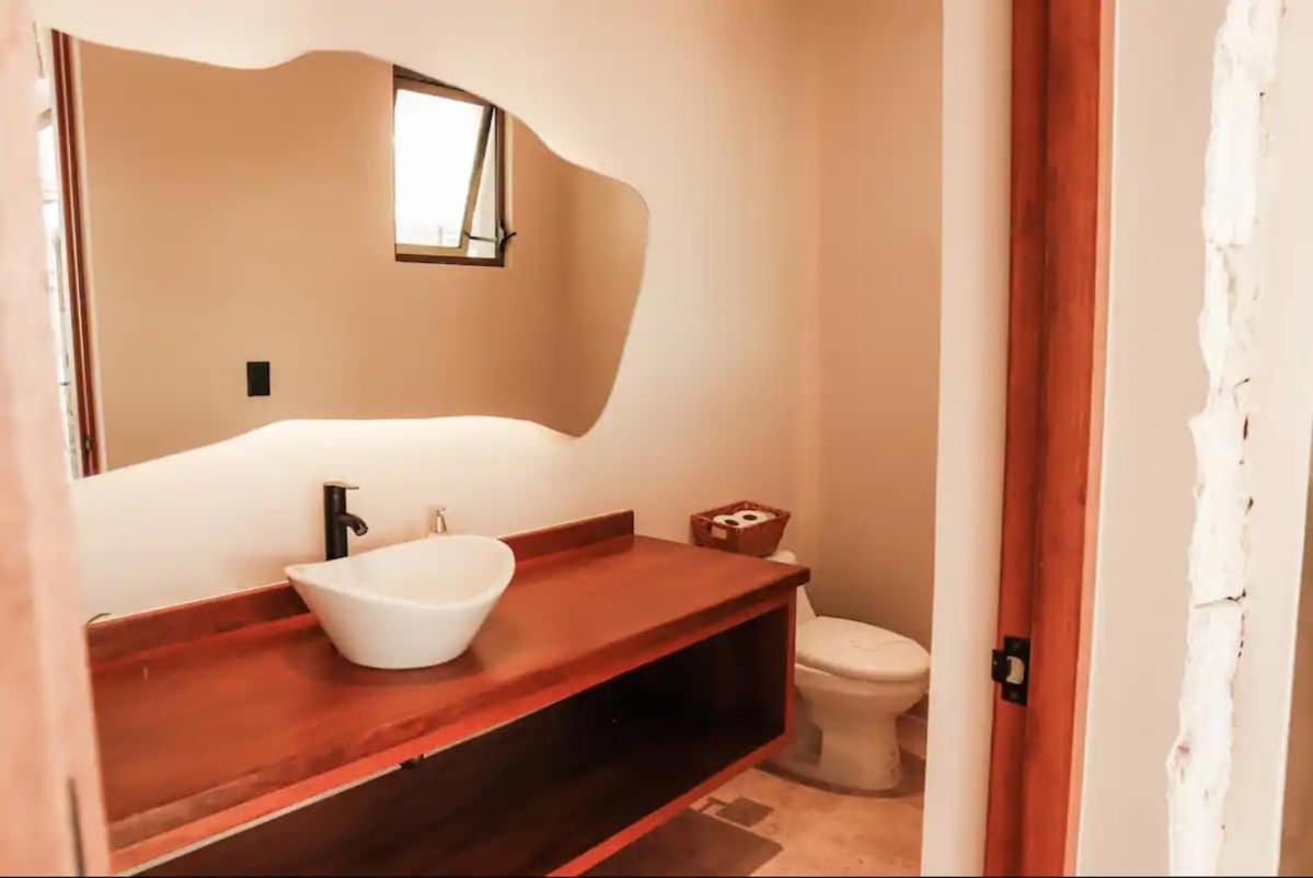 Spacious 4br With Private Pool & Lush Courtyard In Villa