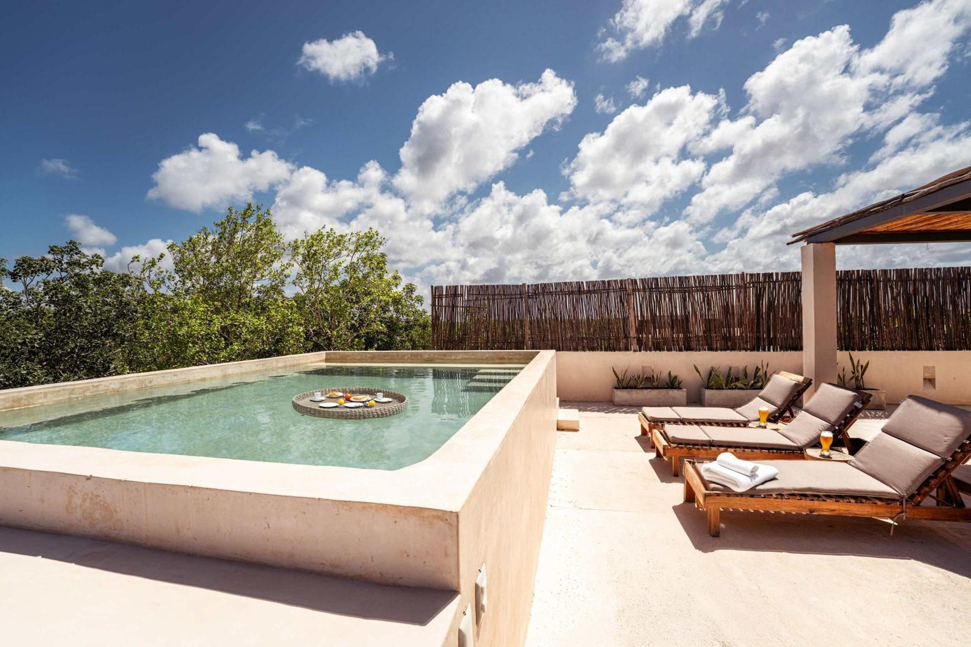 Ahal Luxe 3br Penthouse Haven With Private Rooftop Pool & Plunge Pool Holiday home *