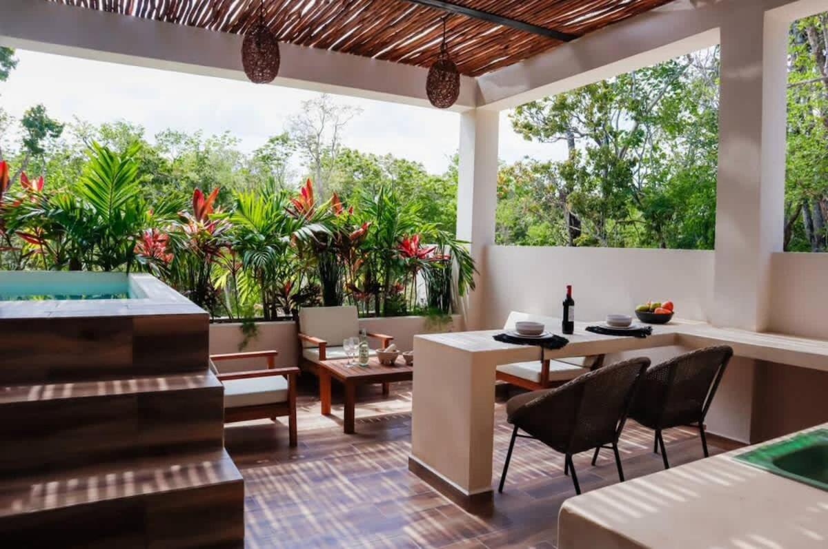 Spacious 4br With Private Pool & Lush Courtyard In Villa